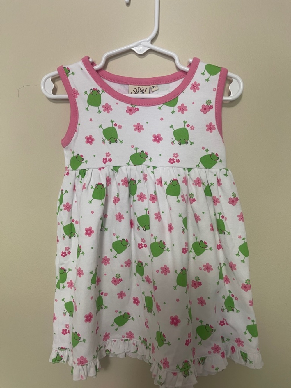 Boutique Girls Sleeveless White Dress with Green Frog & Pink Flower Print